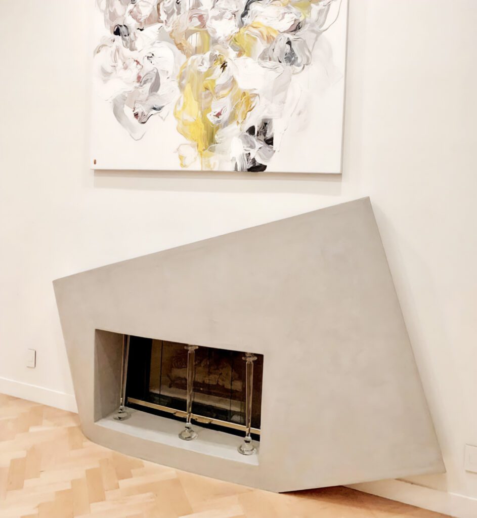 modern fireplace with asymmetrical rectangular decoration